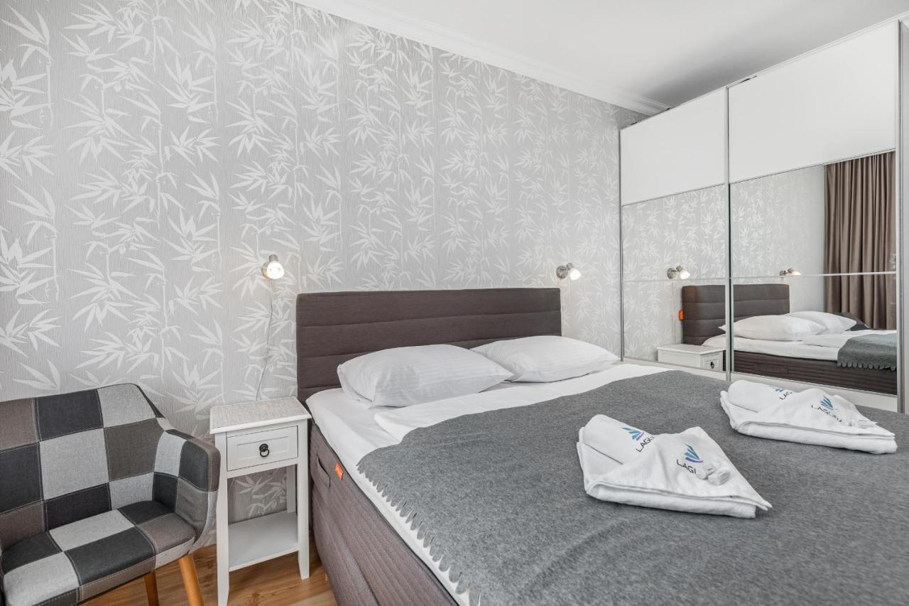 Modern Apartment With Balcony In Swinoujscie Center By Noclegi Renters Kültér fotó